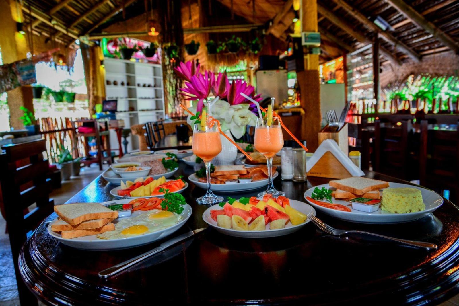Coconut Style Restaurant & Milinda Guest 호텔 우나와투나 외부 사진